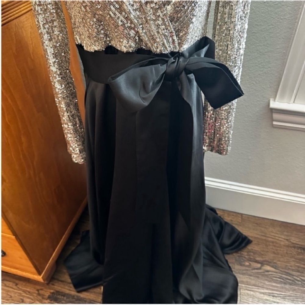 Xscape gown - Picture 5 of 9